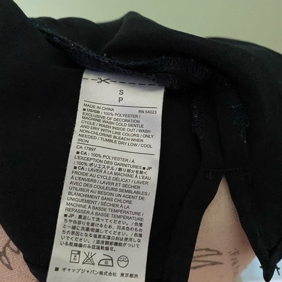 Women’s Banana Republic Navy Tank Top with Black Lace Floral Detail Size Small - Picture 7 of 8